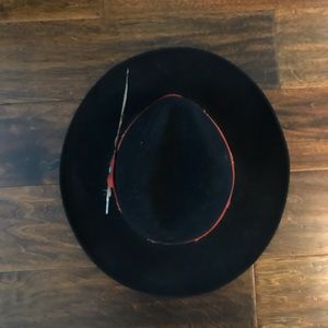 Women’s felt hat